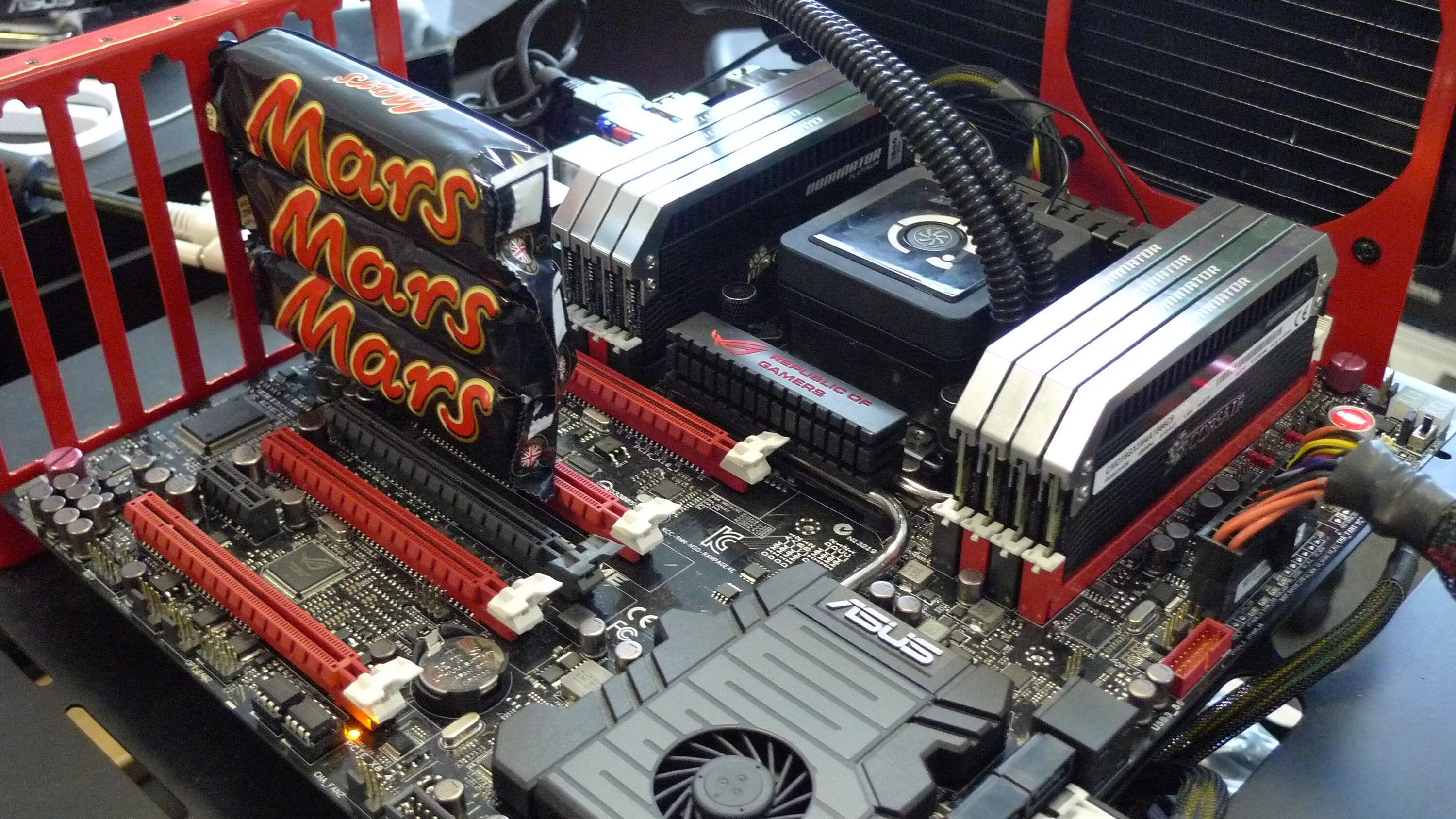 2 видеокарты sli. B250 btc-12 майнинг. Sli для видеокарт nvidia quadro. 1050ti sli. Видеокарта 1660 ti для ноутбука.