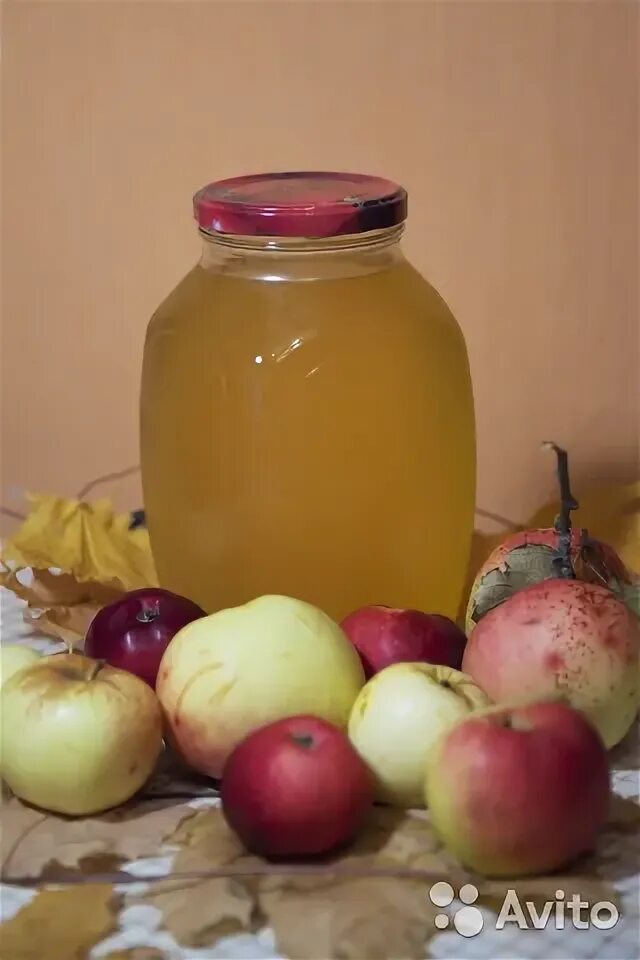 Сок из яблок. Яблочный уксус из сока простой рецепт. Торговый дом косенков яблочный уксус. Яблочный уксус домашнего приготовления. Яблочный уксус.
