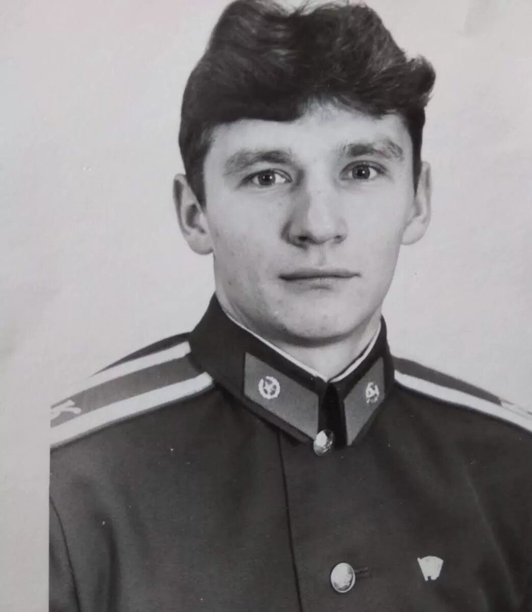 1985 1989. Яввфу выпуск 1989. выпуск яввфу 1985. левендеев сергей яввфу 2001. валентин трифонов яввфу 26.08.1977.