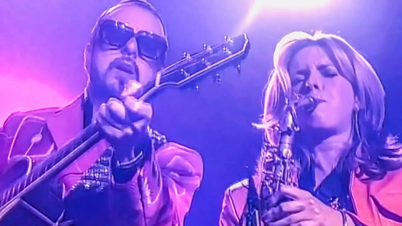 Candy Dulfer Dave Stewart. Кэнди Далфер и Дейв Стюарт. Lily was here Дэйв Стюарт. Candy Dulfer & David a.. Кэнди далфер саксофон и гитара