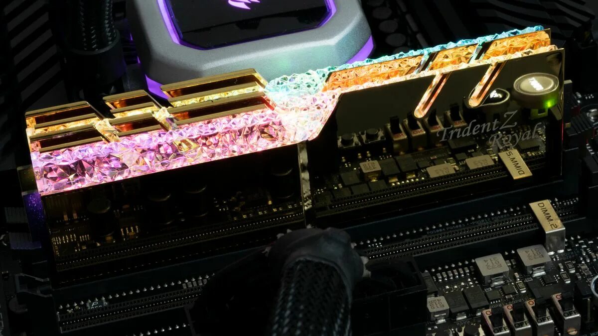G skill чипы. G.skill trident z royal 16gb. trident z royal rgb g skill 16gb. trident z royal ddr4. 32 g.skill trident royal.