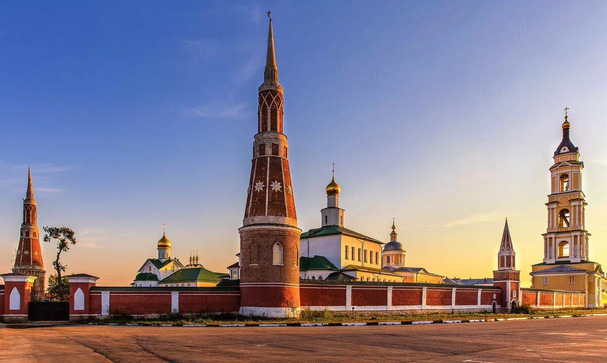 Коломна богоявленский старо голутвин монастырь. Богоявленский старо-голутвин мужской монастырь. Коломна богоявленский старо голутвин монастырь. Старо голутвинский монастырь коломна. Коломна.