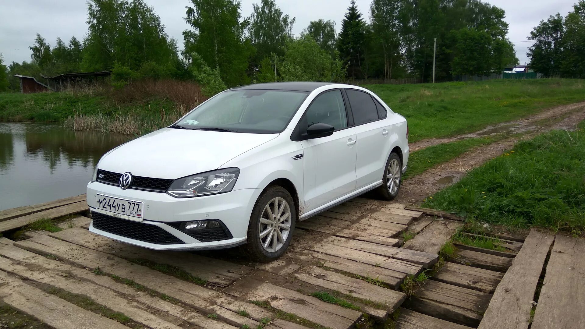 Купить фольксваген поло в новгороде. Фольксваген поло ГТ. Volkswagen Polo sedan gt белый. Фольксваген поло gt 2016. Polo gt 2016.