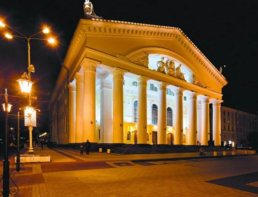 драмтеатр на театральной. театр драмы рязань внутри. драматический театр им. рязань театральная площадь 7а гаук рязанский театр драмы. театр.