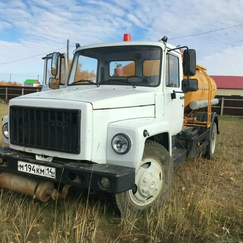 Газ 3307 автоцистерна. Газ 3307 топливозаправщик. Бензовоз газ 3307 новый. Бензовоз газ 3307 новый. Газ 3307 топливозаправщик.