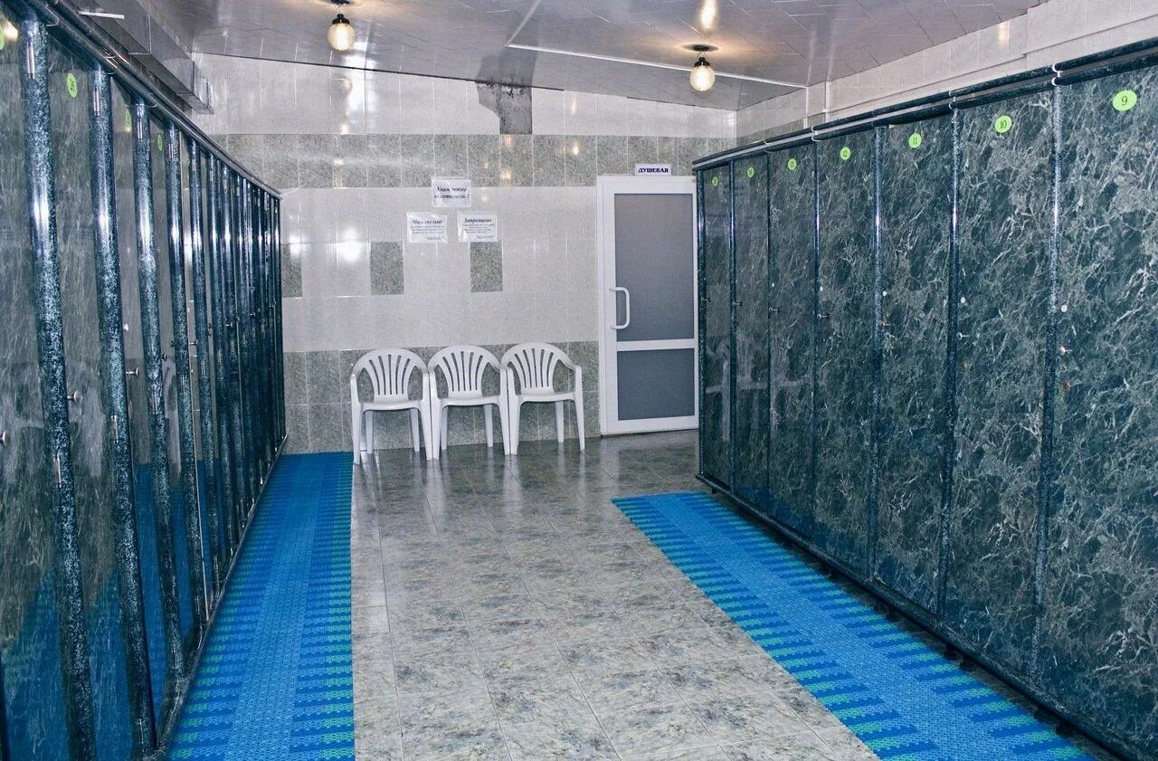 Гостиница иртыш бассейн. Бассейн иртыш омск. Бассейн иртыш 2016. Бассейн ермак в омске. Бассейн иртыш.