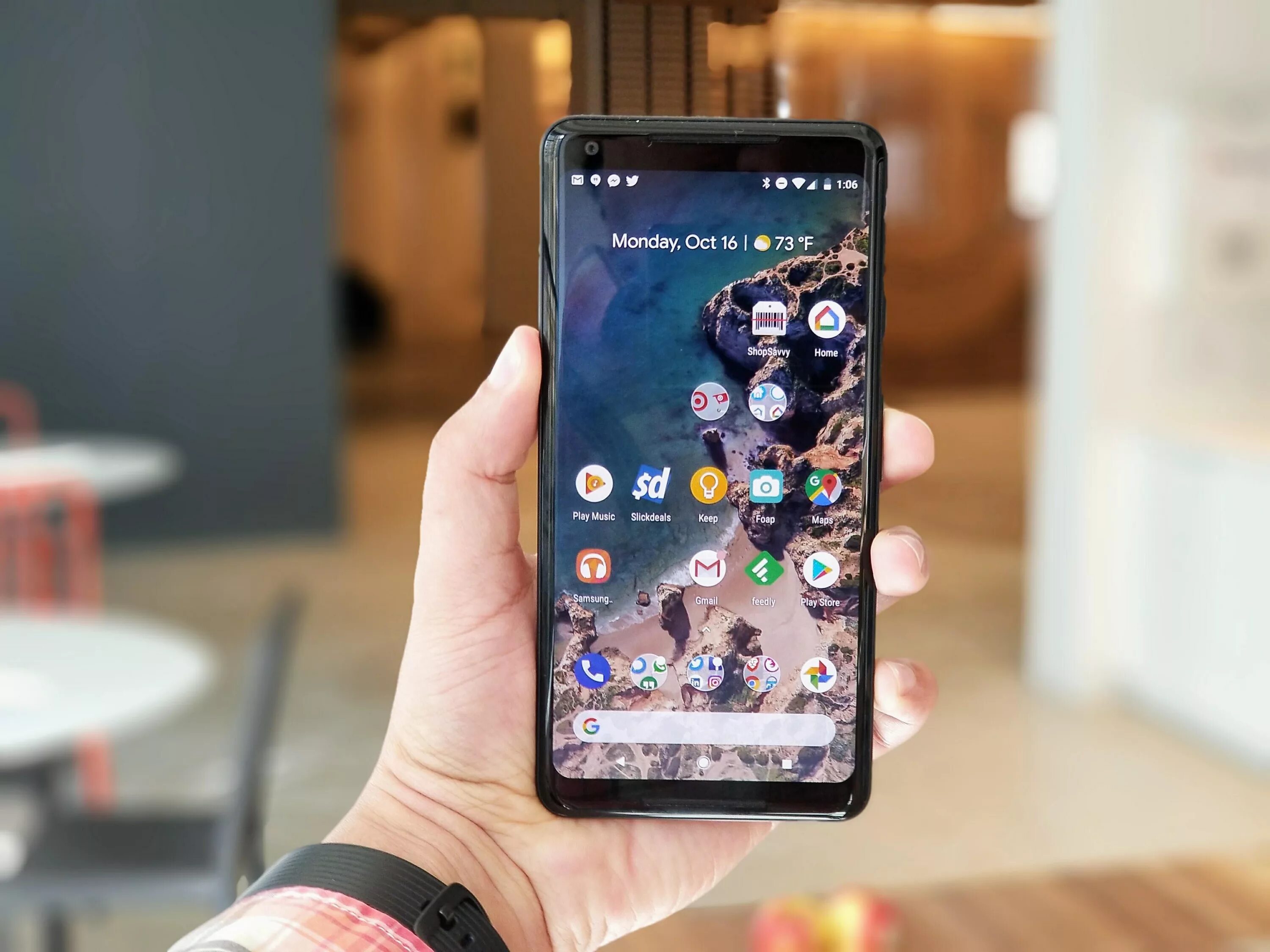 Когда выйдет pixel 9. Pixel 2 xl. google pixel 2xl panda. pixel 2 дисплей.