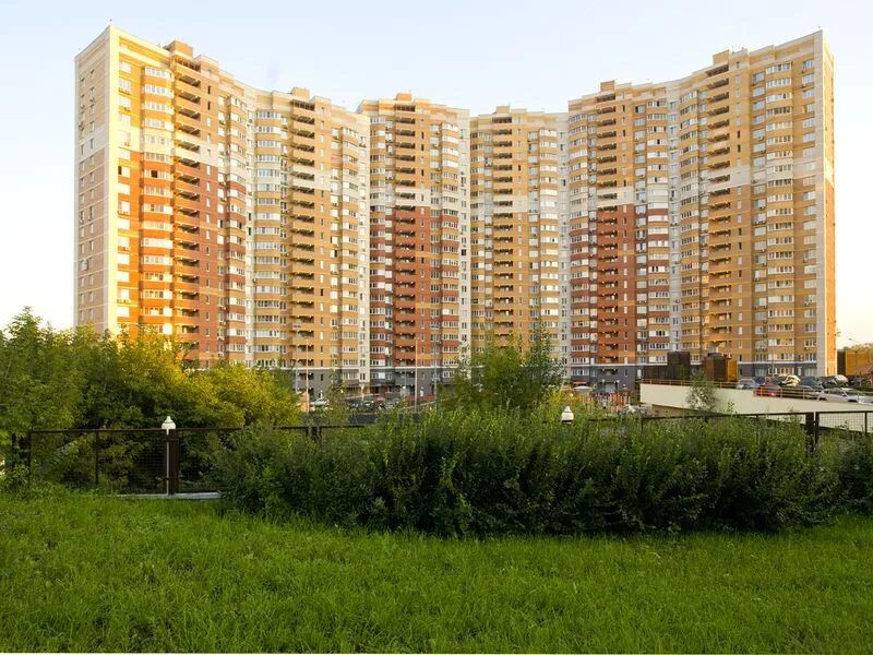 Квартиры в москве вторичка строгино. Твардовского 12к3 Москва. Москва ул Твардовского д 12 к 3. Ул. Твардовского, 12к3. Жилой комплекс в Строгино Альбатрос.