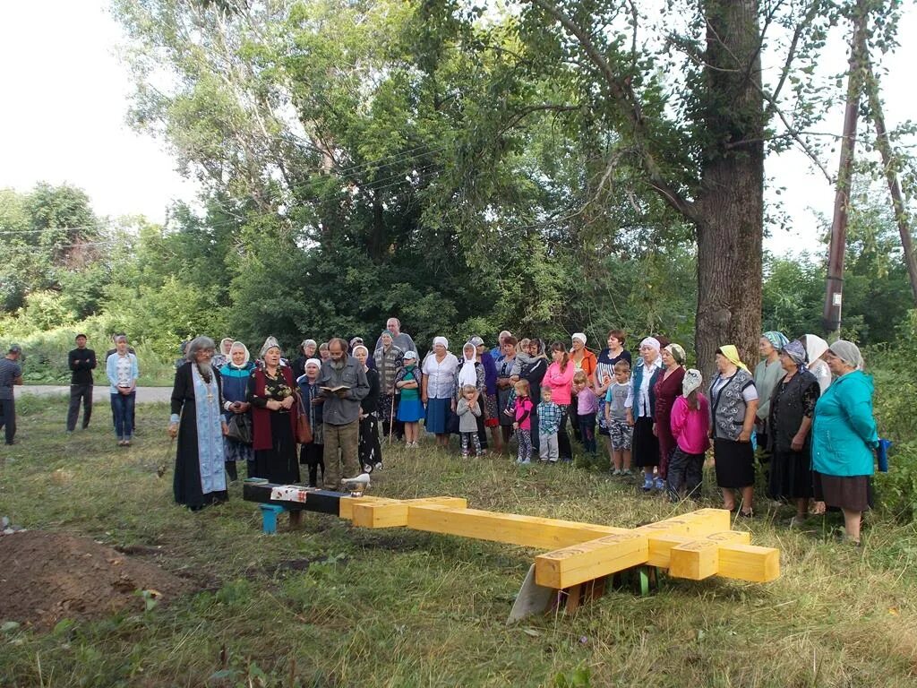 Карабинка алтайский край солтонский погода. Село Карабинка Солтонского района. Карабинка Солтонский район Алтайский. Храм в честь пророка Ильи в селе Сугояк. Село Карабинка Алтайский край.