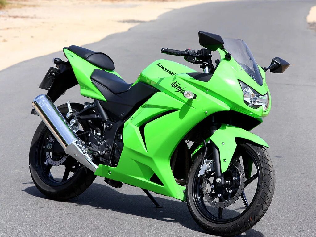 Купить мотоцикл kawasaki. Мотоцикл Kawasaki Ninja 250r. Мотоцикл Kawasaki Ninja 250. Кавасаки ниндзя 250 r. Кавасаки Ninja 250r.