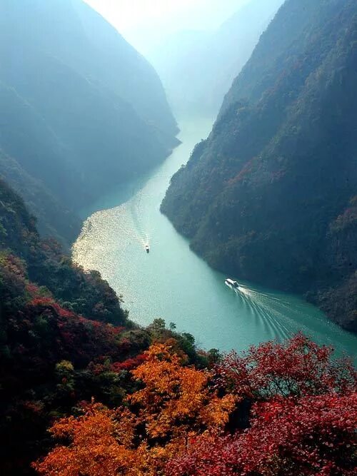 Самая полноводная река в азии. Река Янцзы Китай. Янцзы Чанцзян река. Долина реки Янцзы. Река Янцзы Тибет.