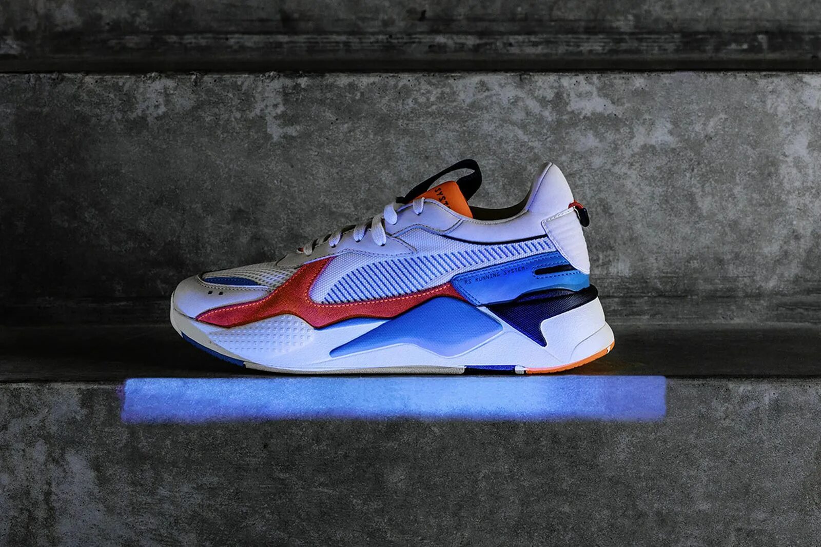 Купить rs x. Puma RS-X Reinvention. Кроссовки Puma RS-X Reinvention. Кроссовки женские Puma RS-X Reinvention. Puma RS-X Reinvention чёрная.