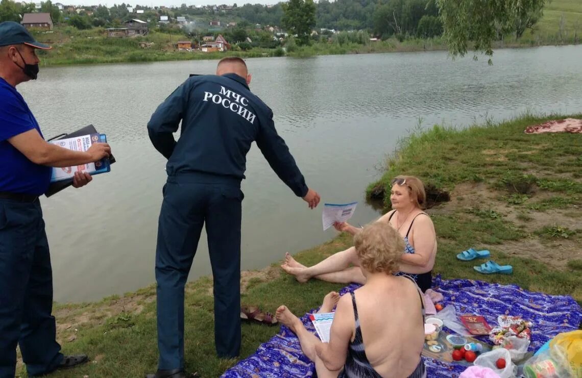 Вода безопасная территория. Рейд на воде в сельском Совете. Вода Барнаул. Ледь вода Барнаул.