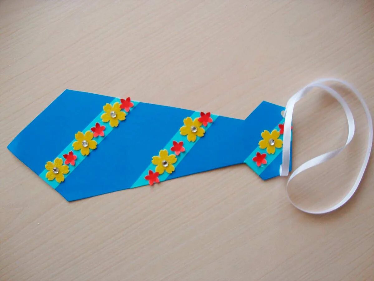 Поделки из бумаги на 23 февраля. Поделки для пап. Подарки для пап. Поделки для пап. Поделки для пап.