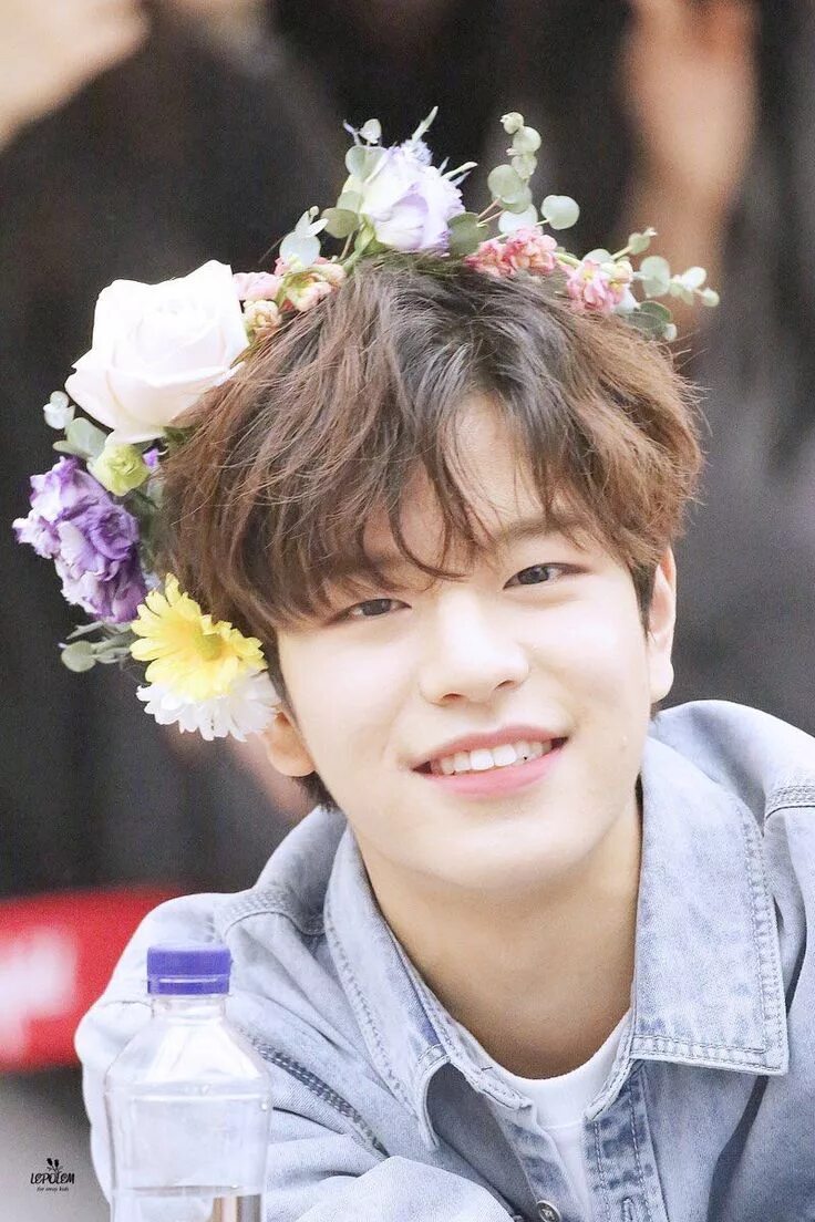 Сынмин улыбается. Ким сынмин. ким сынмин stray kids. ким сынмин stray kids 2025. сын мин stray kids.