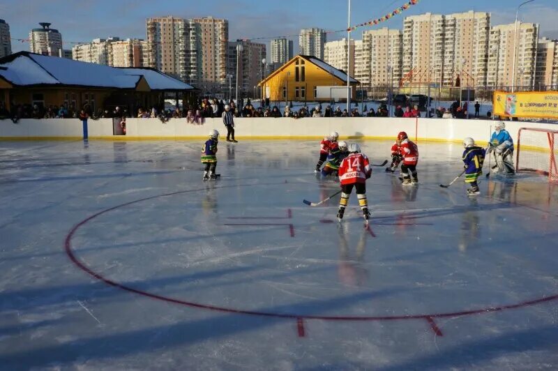 Открытый каток челябинск терешковой. Каток в парке боровика 2022. Гум-каток москва 2022. Каток орел площадь ленина график. Какого числа откроют катки.