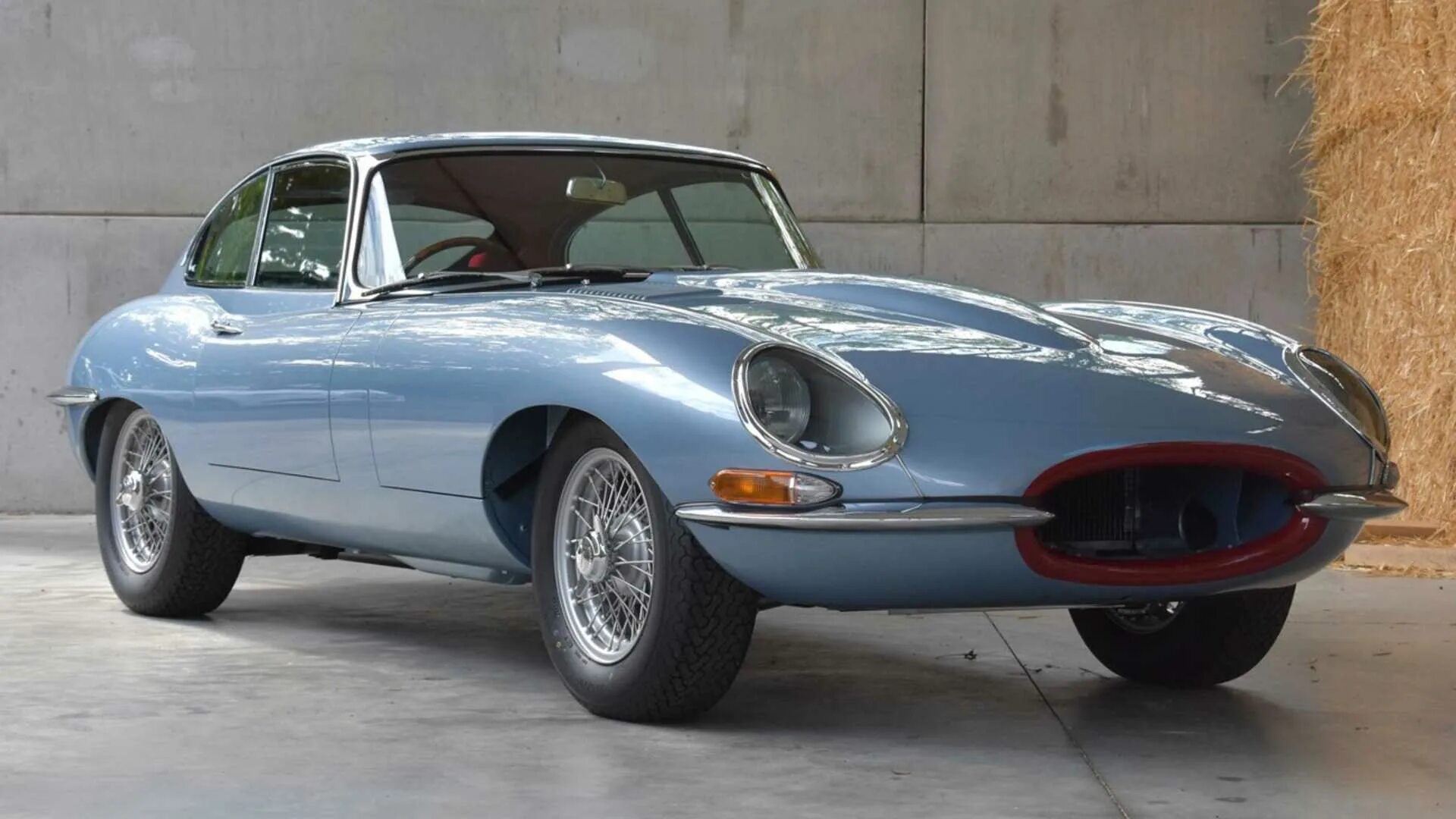 И тайп 2025. Jaguar e-type 1964. ягуар e type 1964. ягуар e type 2025. jaguar lightweight e-type 1964 года.