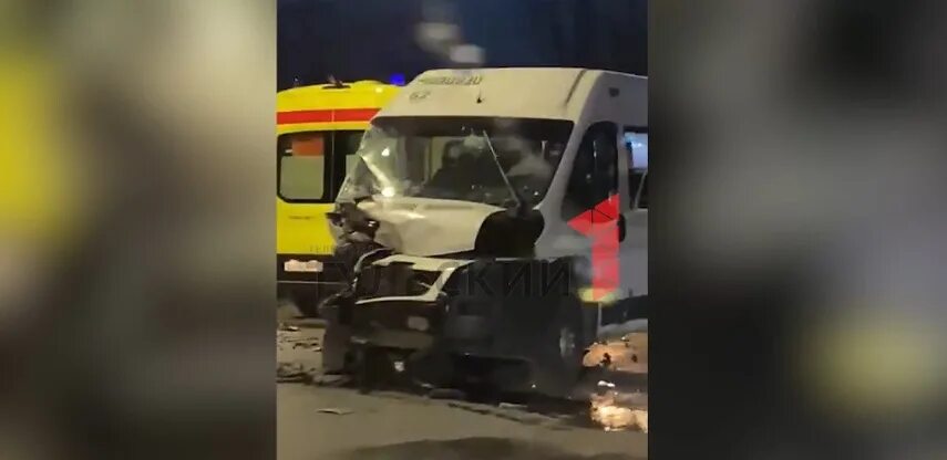 Дтп маршрутка тула. Дтп в туле пежо с маршруткой. авария на улице скуратовская тула. дтп на скуратовской сегодня.