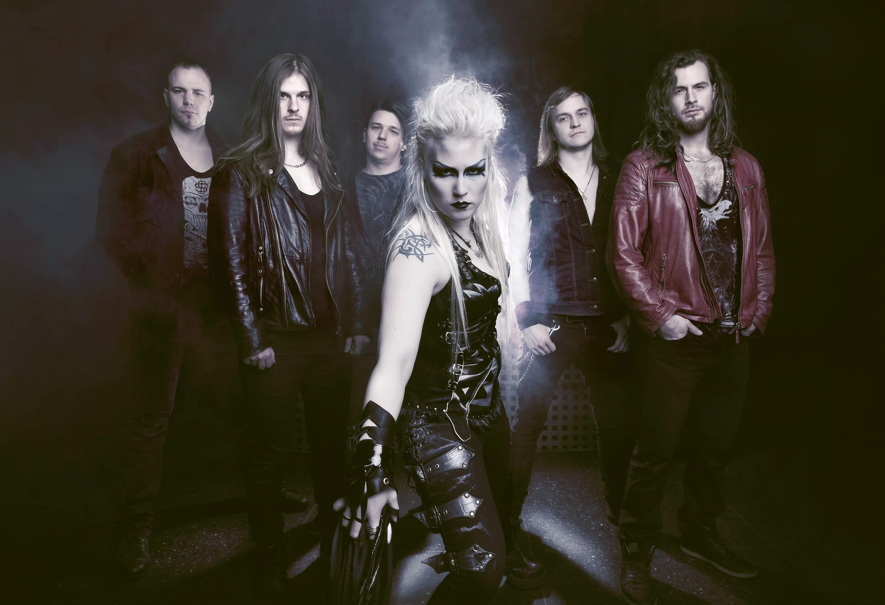 Финская группа battle. Battle beast band. Battle beast circus of doom 2022. Battle beast circus of doom. Battle beast bringer of pain.