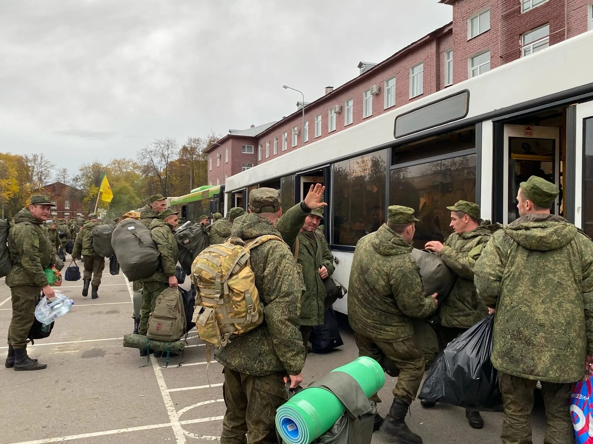 Военная мобилизация. Мобилизация Пенза. Мобилизация в России. Мобилизация в России картинки.