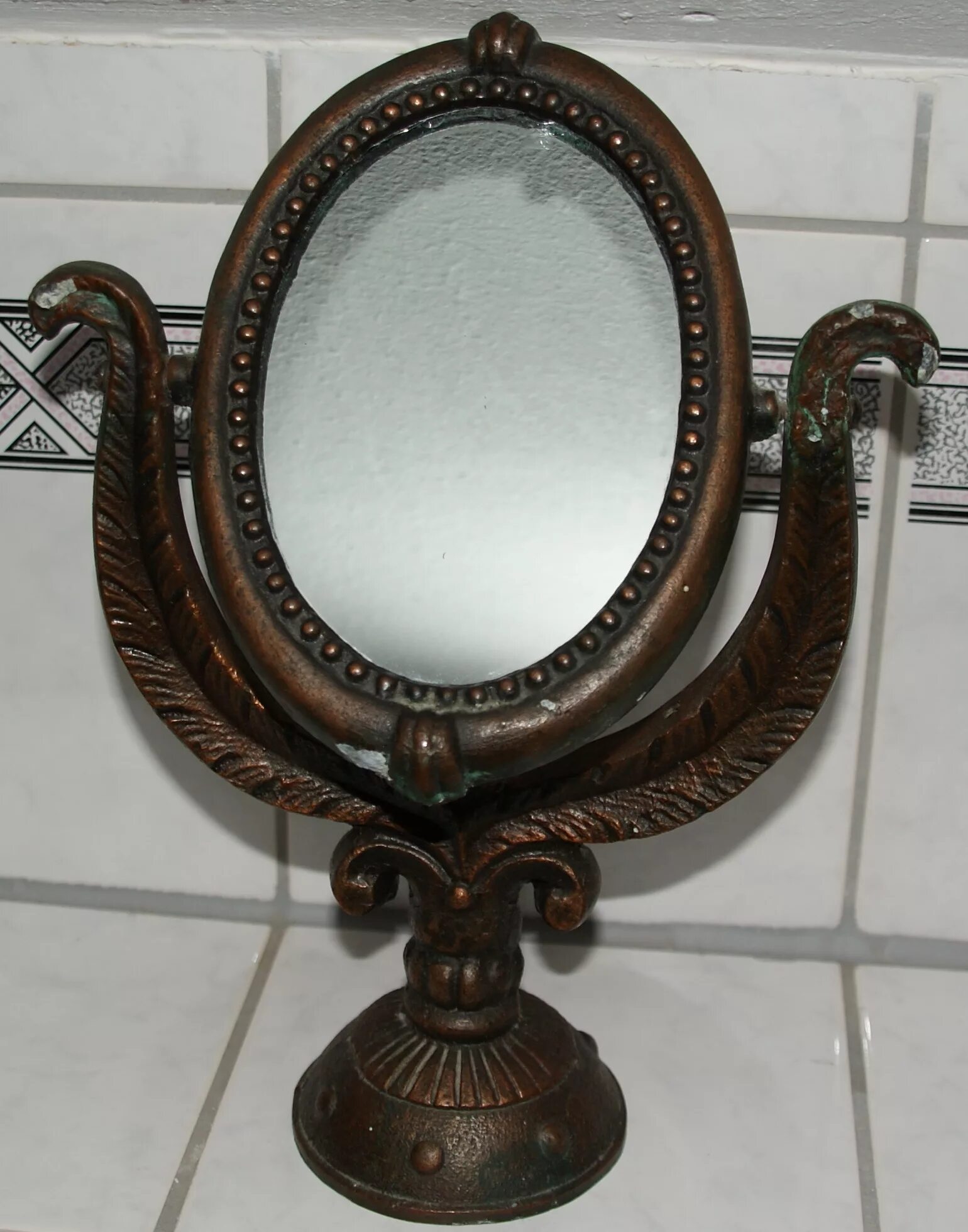 Появление зеркала. Зеркало Джона Пекама. Средневековое зеркало. Зеркало историческое. Зеркала средних веков.