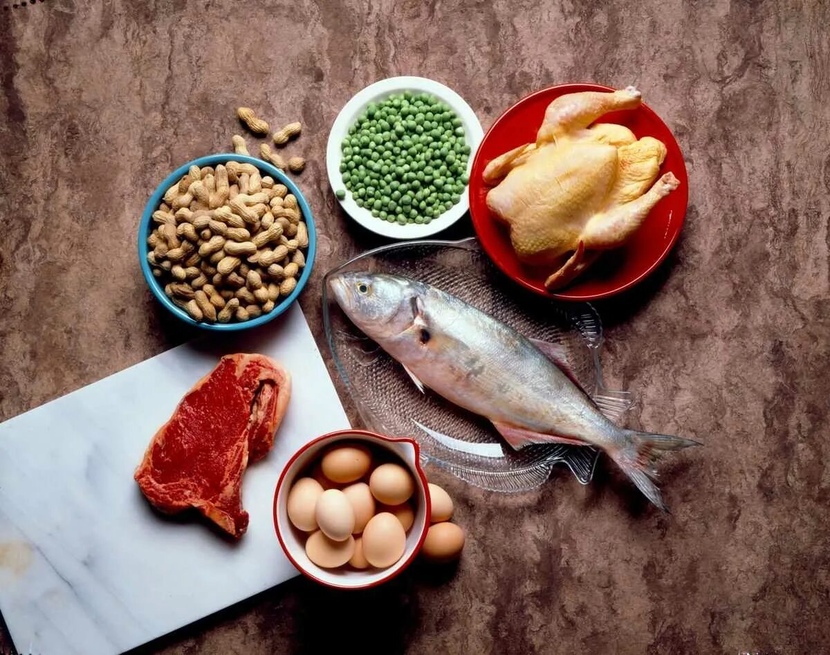 Мясо рыбы каких можно есть. Пища. Белки продукты. Питание рыб. Питание белки.
