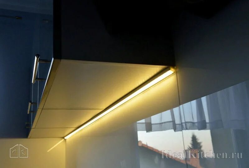 Профиль для светодиодной ленты для кухни. Alumove light светильники. профиль светодиодный накладной черный. подсветка мдм врезная. накладная подсветка.