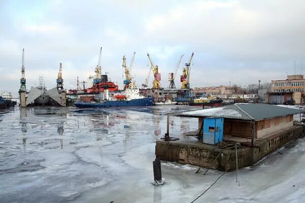 освещение терминала "Святого Петра"