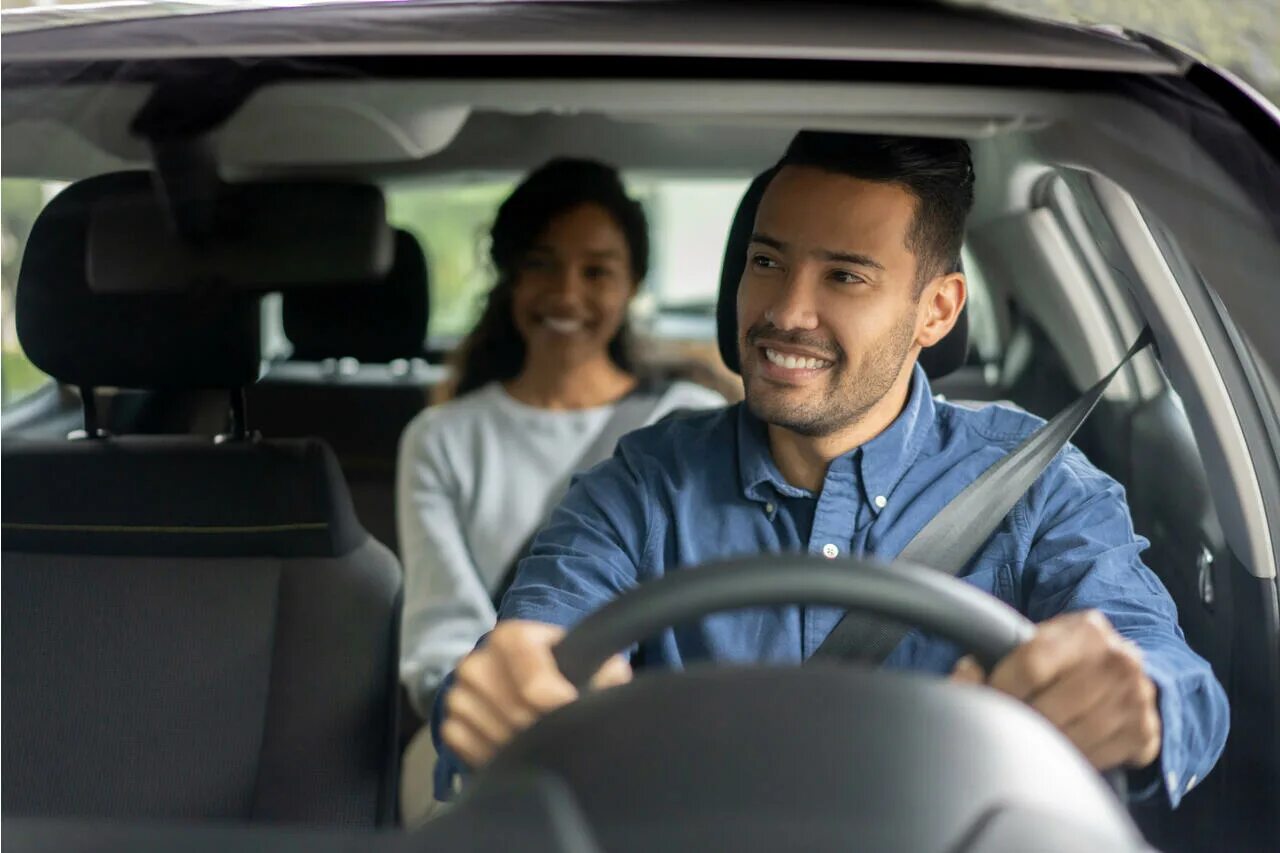 He is a driver. Счастливый водитель. счастливый водитель фото. happy driver.