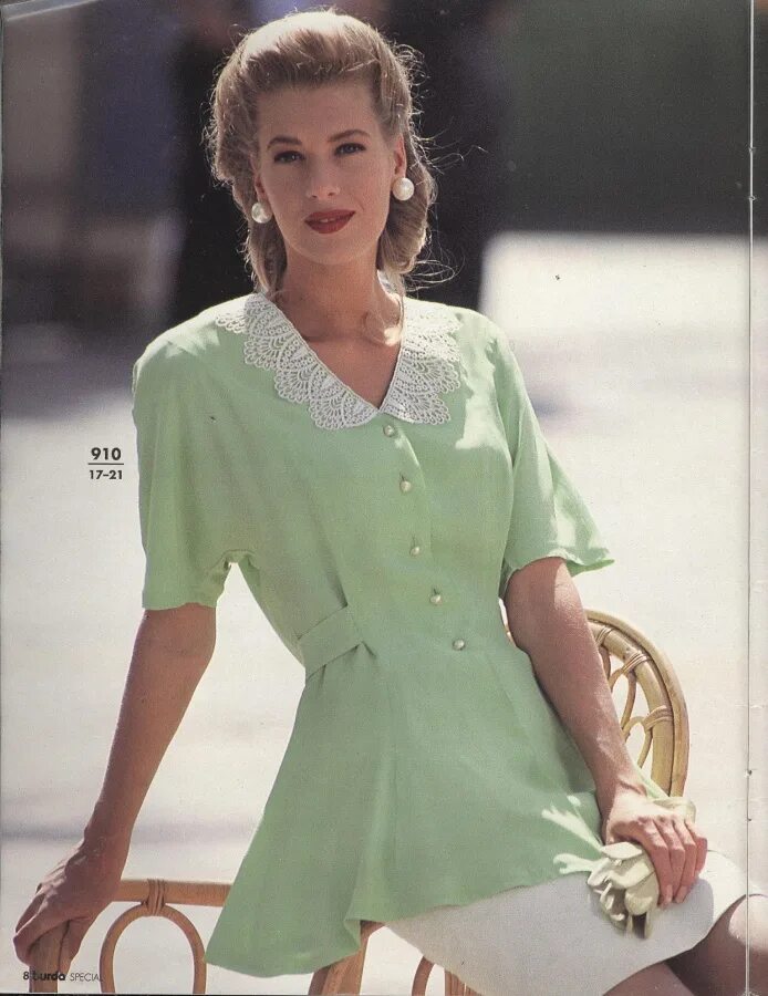 Sassy "Sweater Girls" Aug. 1988 Trender, Mode, Vintage