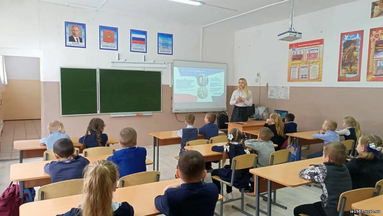 орленок хранитель исторической памяти. сертификат орлята россии хранители исторической памяти. трек орленок хранитель исторической памяти. треки орлята россии рдш. пестрецы сосновый бор стадион.