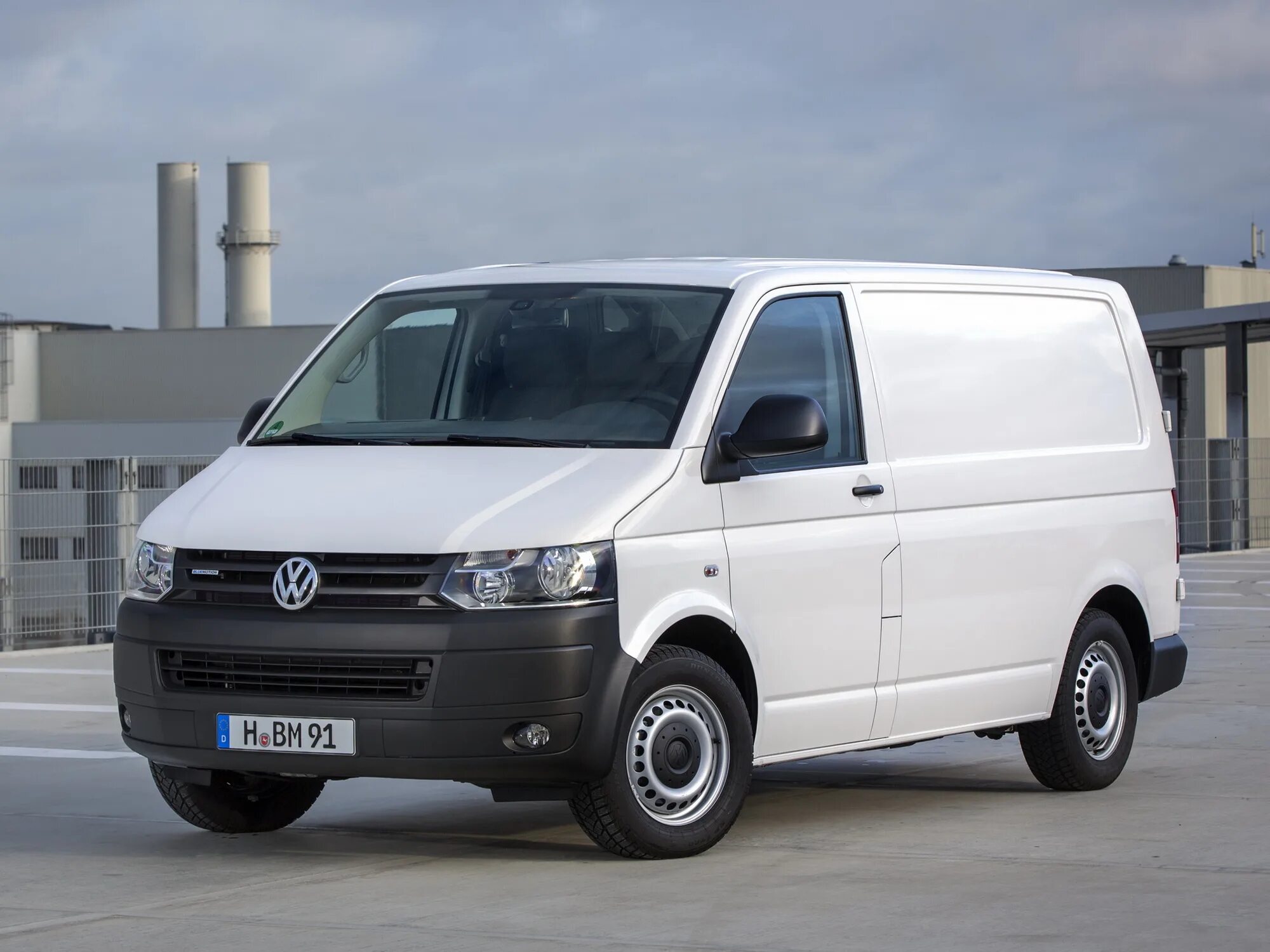 Купить т5 фольксваген 1.9. Volkswagen Transporter t5 Рестайлинг. Фольксваген Транспортер Кастен. Фольксваген Транспортер 2011. Фольксваген т7 фургон.