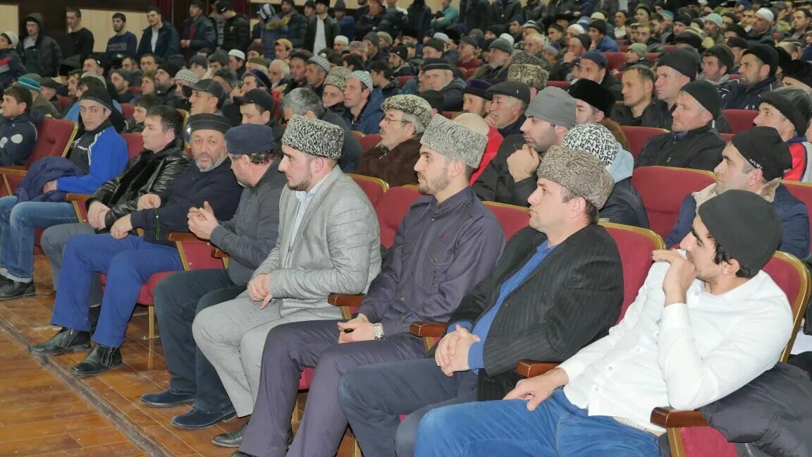 Намаз терекли мектеб ногайский. Намаз терекли мектеб ногайский. Медресе в дагестане. Намаз терекли мектеб ногайский. Карагас.