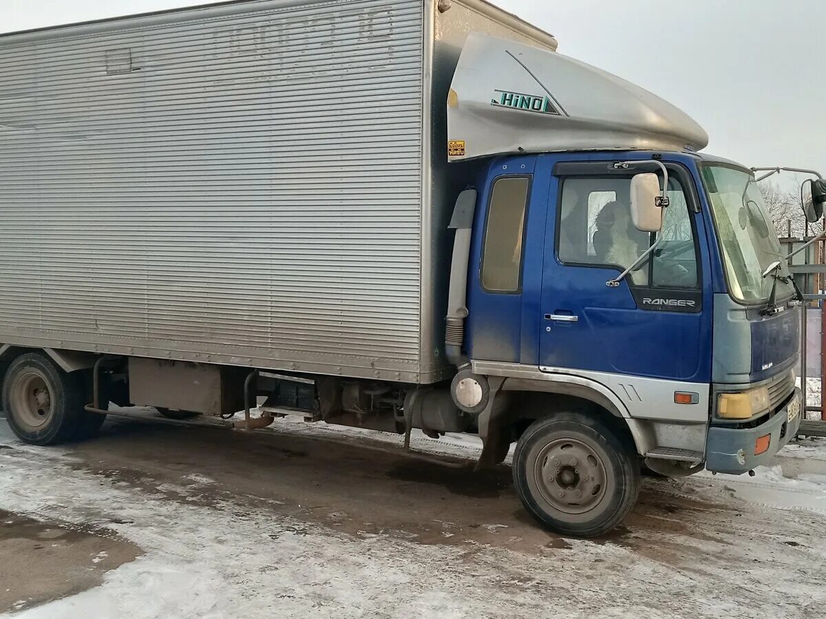 Hino hino ranger 1990. Хино рейнджер 10 тонник. Хино рейнджер 1995 года аварии. Хино рейнджер 5 тонн. Хино рейнджер 1998 года.