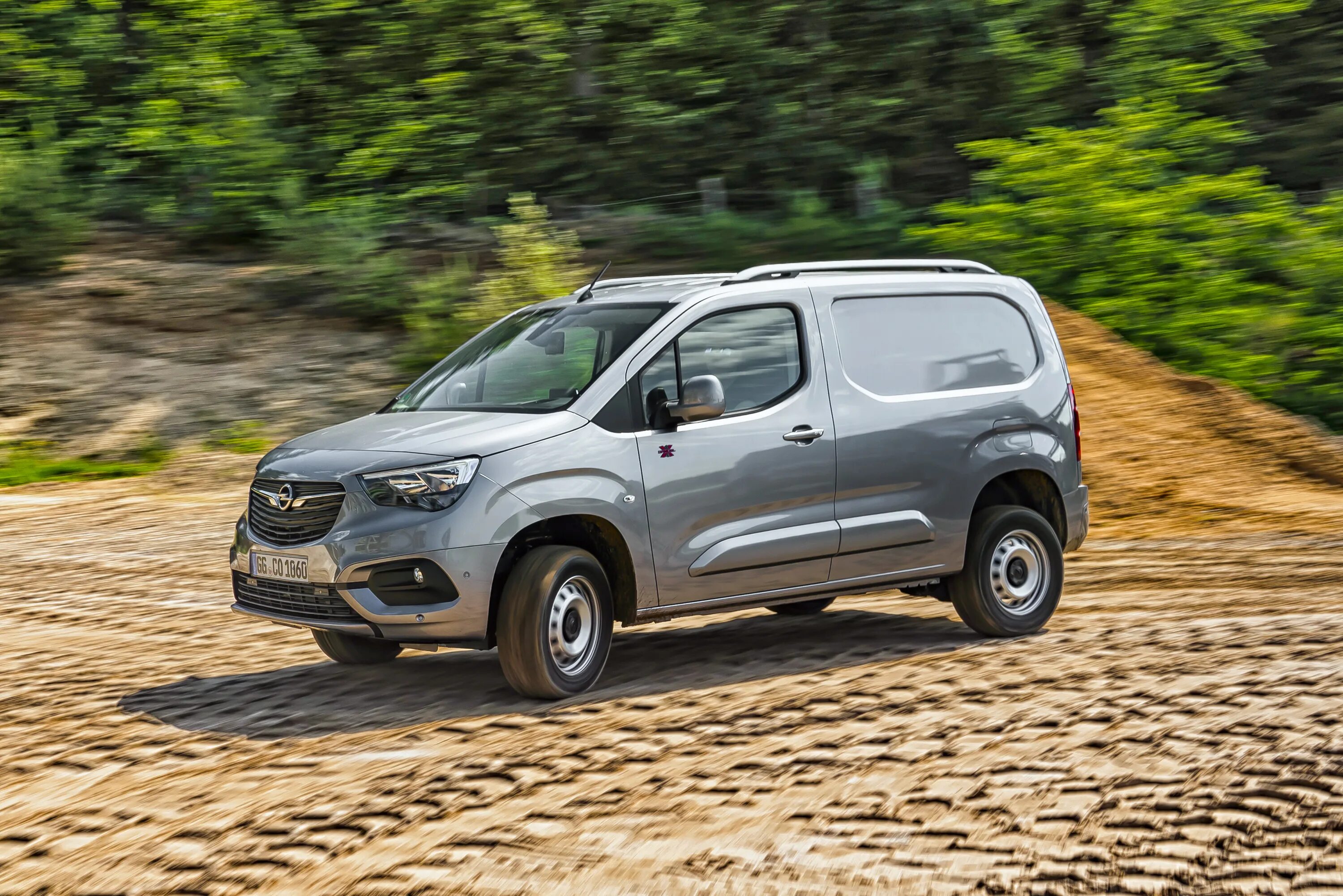 Cargo 4. Opel Combo 4x4. Opel Combo Cargo 2020. Opel Combo Cargo XL 2021. Opel Vivaro Cargo.