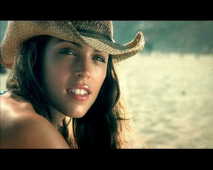 Ребенок. Грин бэби. Mom became a baby for 24 hours. Смешные детские фото с надписями. Peter green дискография.