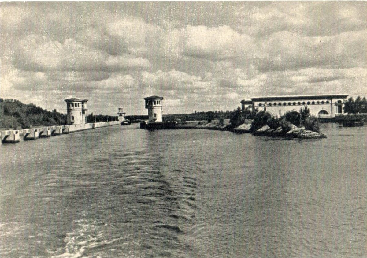 Шлюз 8 канала имени москвы 1937. Шлюз 7 тушино. Канал москва волга 8 шлюз. ). Шлюз 1 канала имени москвы.