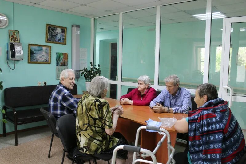 Дом ветеранов на Комсомольской. Современный дом ветеранов. Камчатский специальный дом ветеранов. КГБУ Комсомольский на Амуре дом интернат для престарелых и инвалидов.