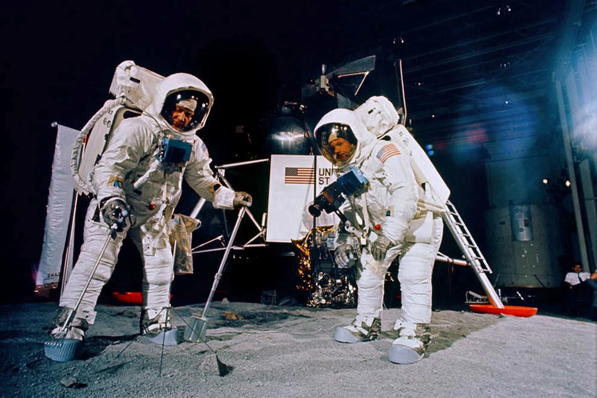 Первая космическая миссия. Астронавты миссии Аполлон 11.