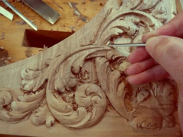Выполнение резьбы по дереву. Patrick damiaens carving. акант резьба по дереву. фигурная резьба по дереву. художественное вырезание по дереву.