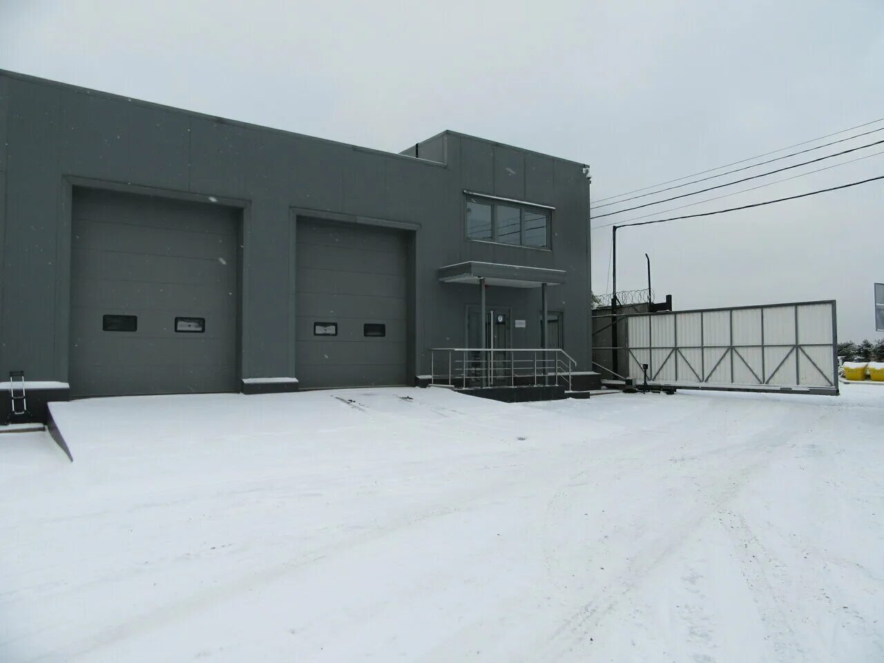 московский трак. московский трак. интертранссервис южнопортовая 21. 31 км мкад запчасти для грузовиков. главмазторг.