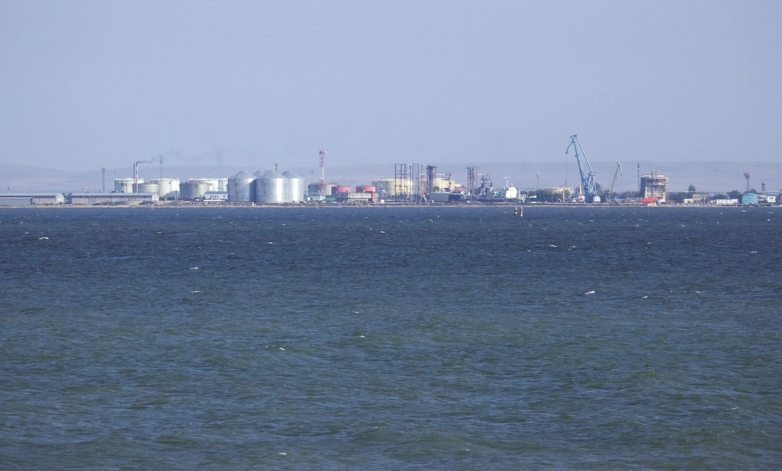 Поселок чушка порт кавказ. Тамань коса чушка. Морской порт кавказ. "морской порт", тамань (краснодарский край). Чушка порт кавказ.