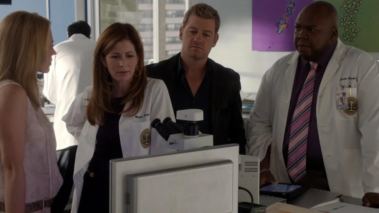 Следствие по телу похожие. Следствие по телу похожие. Гардероб меган хант. Меган хант следствие по телу. Следствие по телу майк.