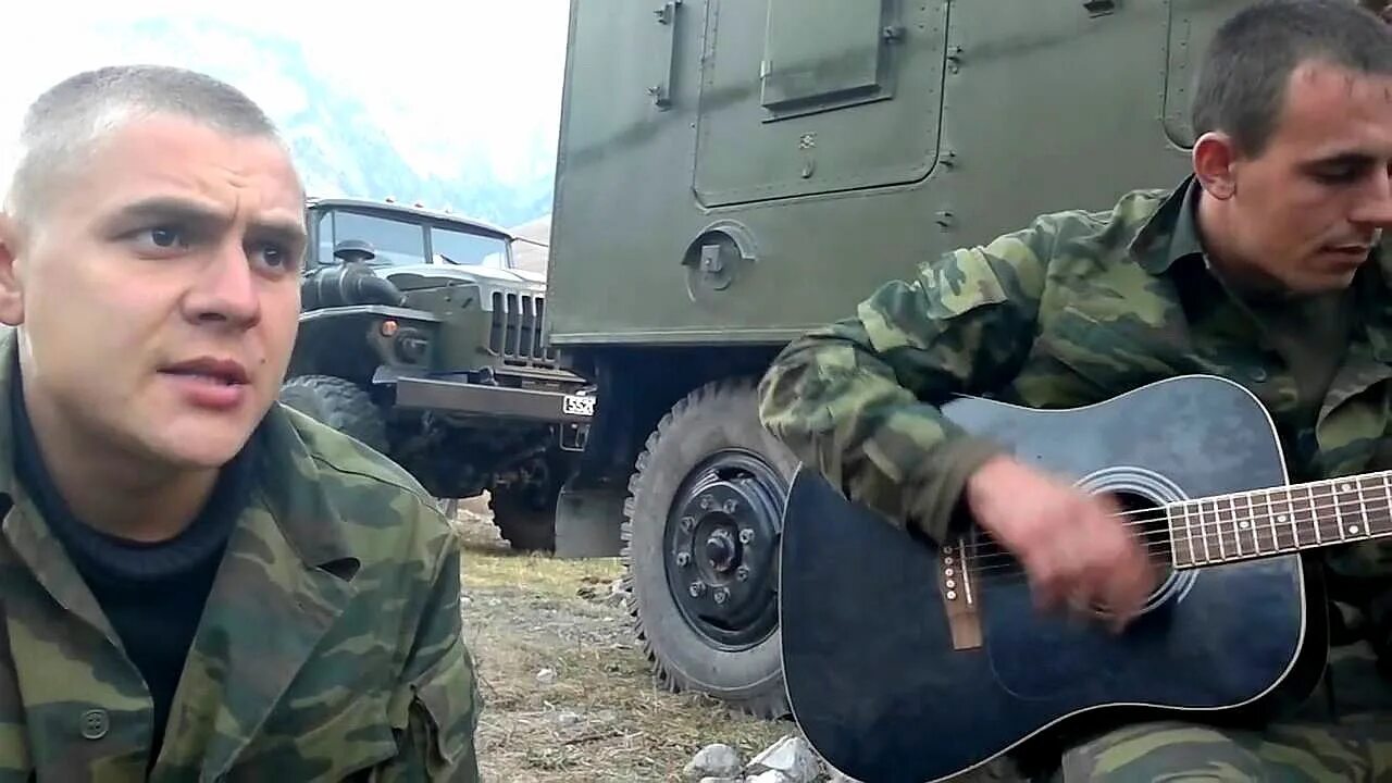 Мальчишка солдат песня слушать. Клип про армию. Армейские песни клипы.