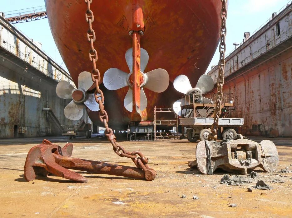 Азипод abb. Ледокол носовая часть. Славянка завод срз. Гребной винт ледокола арктика. Винт ледокола.