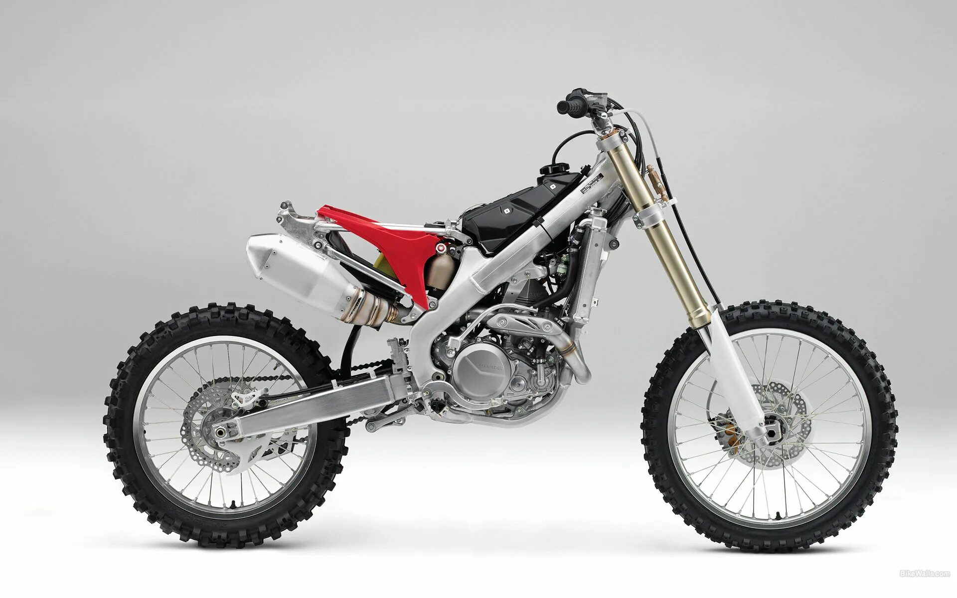 Мотоцикл honda crf. Мотоцикл Хонда CRF 450. Хонда ЦРФ 450 2009. Honda CRF 450r 1/12. Хонда 450 кубов.