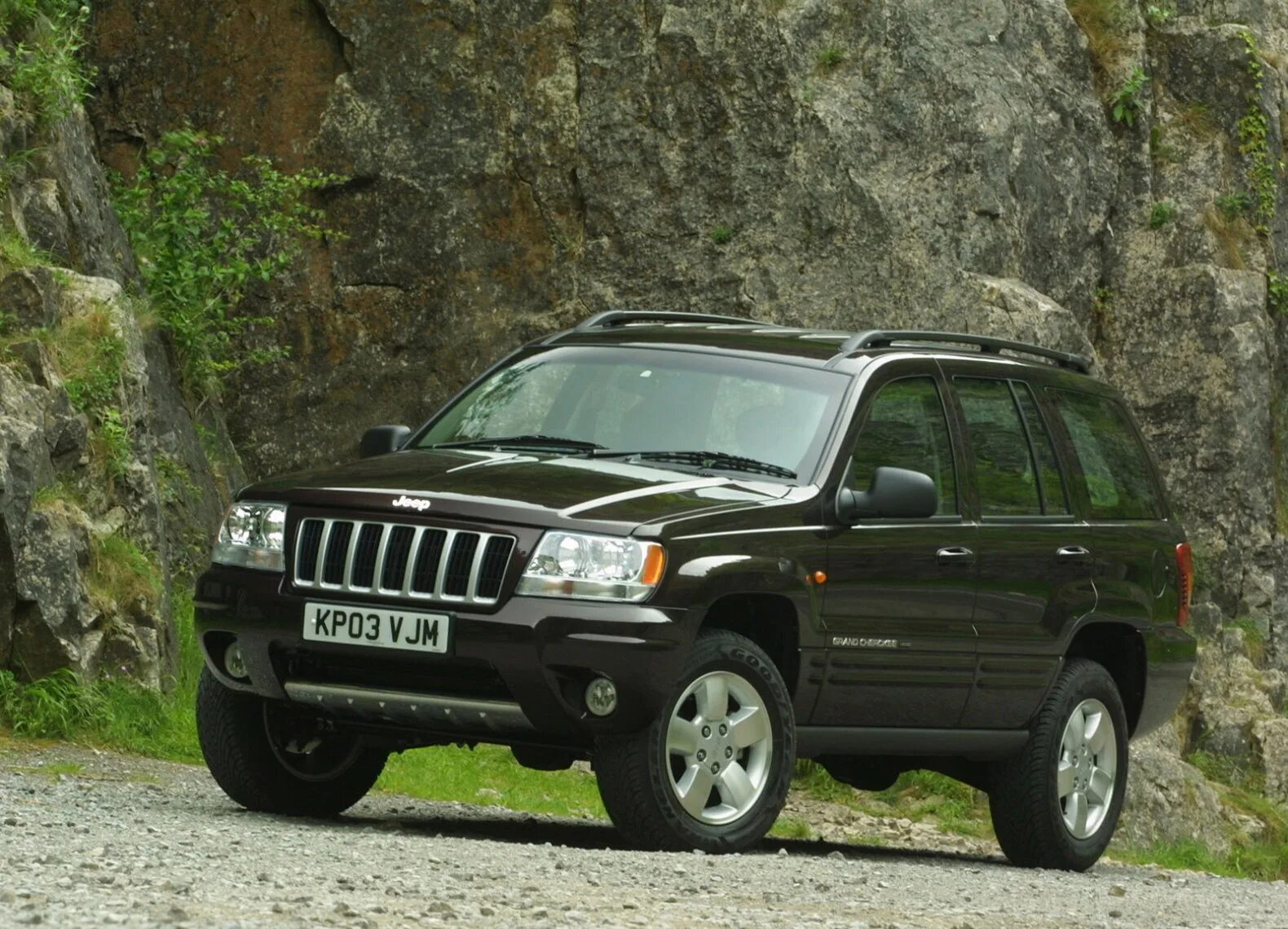 Чероки 2000 года. Jeep Grand Cherokee 2003. Jeep Grand Cherokee WJ 2004. Гранд Чероки 2003 WJ. Jeep Grand Cherokee 2000 2005.