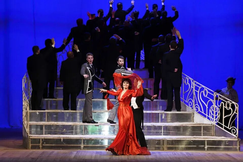 Легар веселая вдова. Веселая вдова оперетта театр Хабаровска. Веселая вдова в Хабаровске.