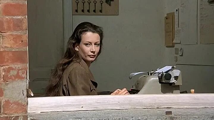 Новобранцы фильм 1971. Безумные новобранцы фильм. Новобранцы сходят с ума 1971. Шарло новобранцы. Новобранцы сходят с ума 1971.