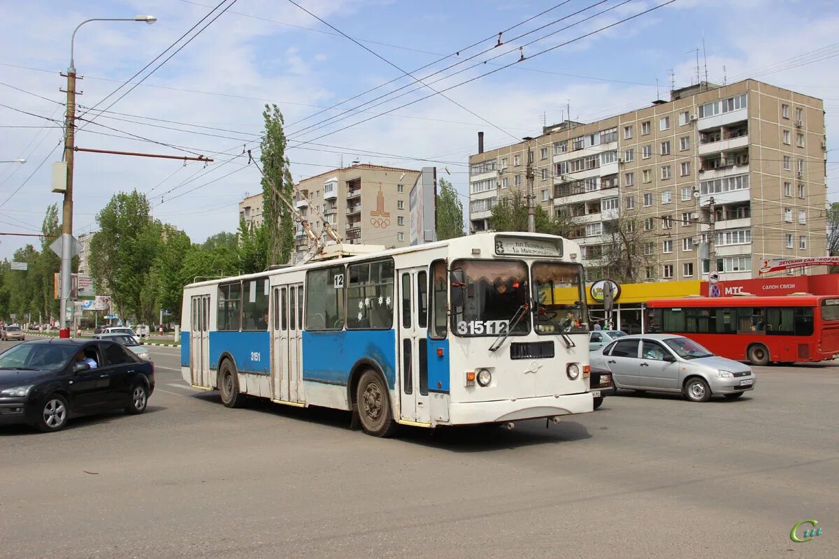 Троллейбусы энгельса маршрут. Троллейбус 12 Энгельс. Энгельс ЗИУ. Троллейбусы Энгельса. ЗИУ-682г-016 (018).